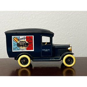 Vintage LLEDO - DAYS GONE - 1934 CHEVROLET Grand Hotel Paix Madrid Van